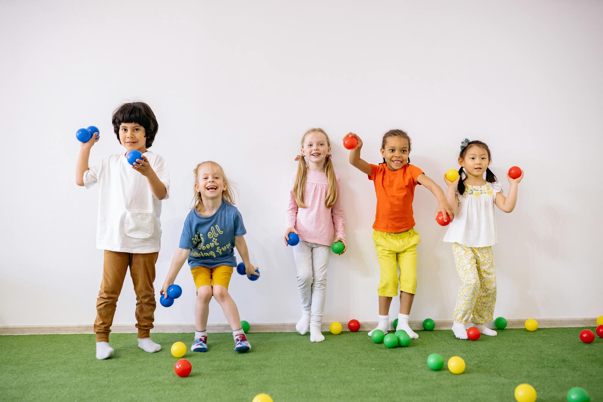 How to Choose a Childcare Centre That’s Right for Your Children
