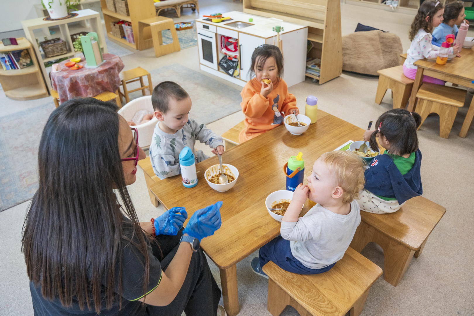 children having a freshly cooked meal